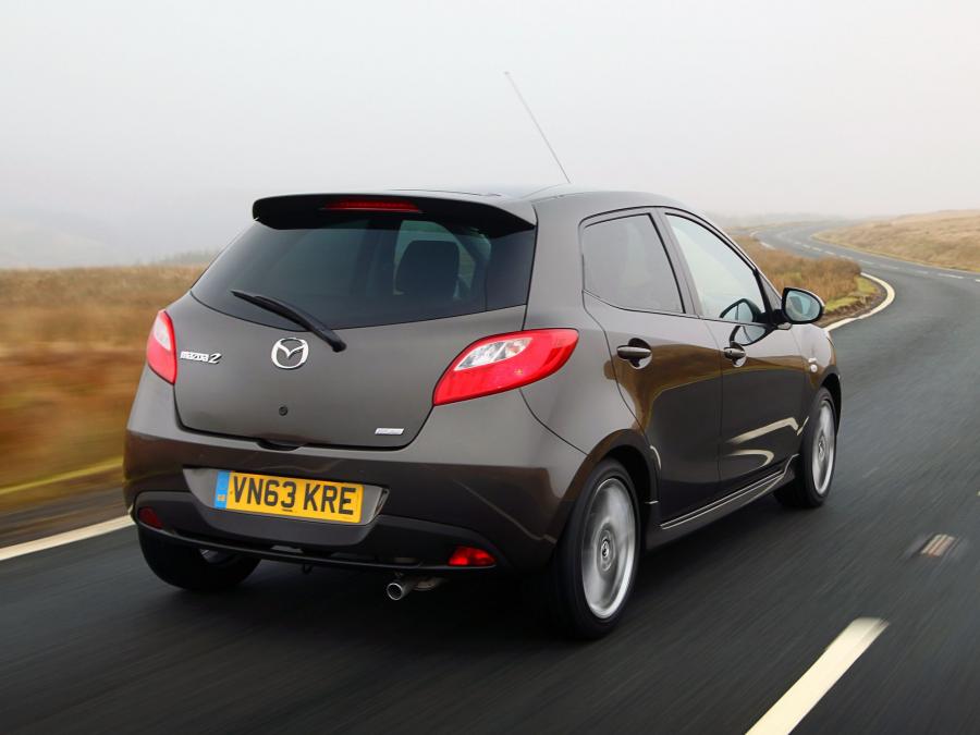 Mazda2 Sport Venture 2014 года  (фото 8 из 15)